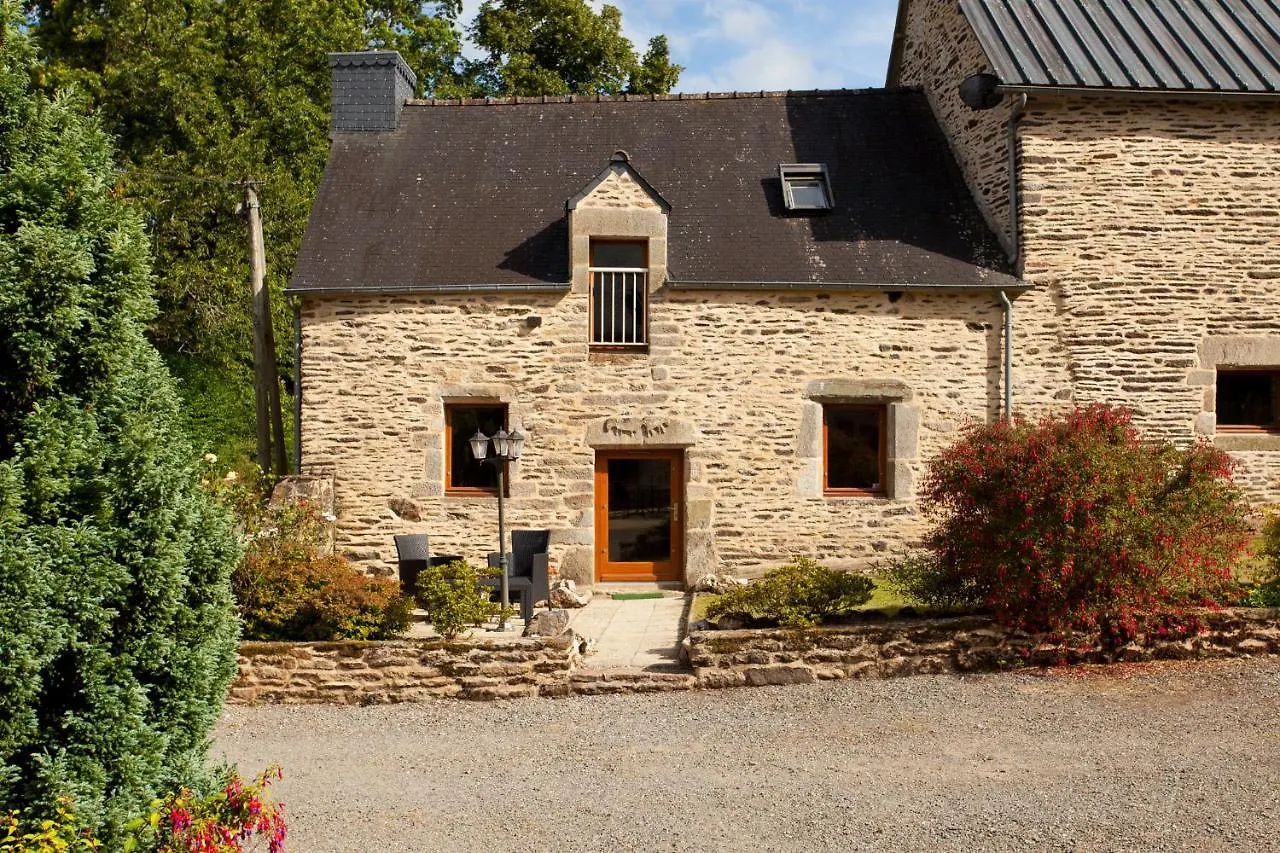 Stone Cottage With Modern Cosy Interior Near To Josselin Perfect Retreat For Writers Or Star Gazers Guégon Francja