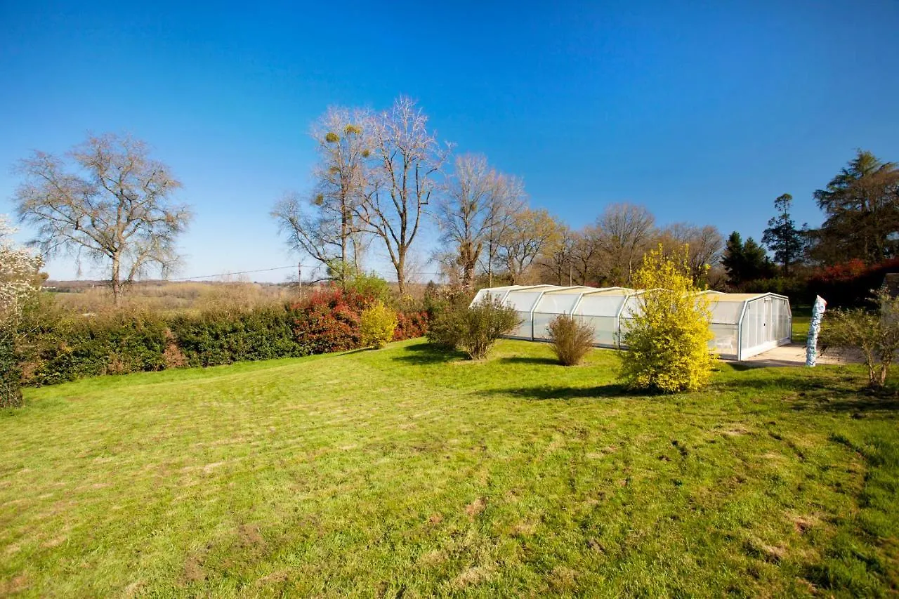 Dom wakacyjny Stone Cottage With Modern Cosy Interior Near To Josselin Perfect Retreat For Writers Or Star Gazers Guégon