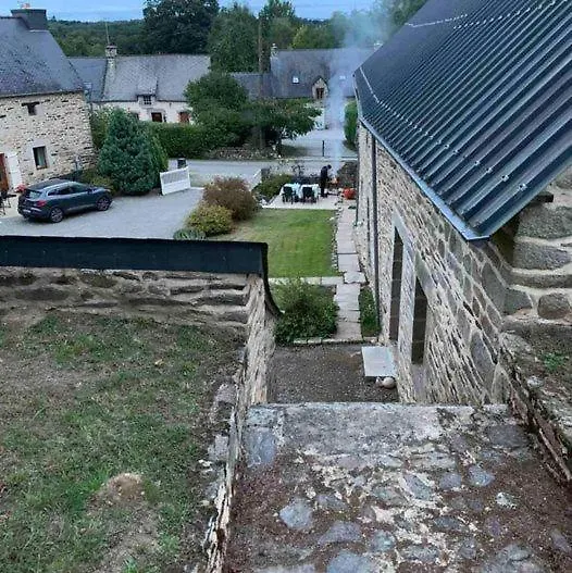 Dom wakacyjny Stone Cottage With Modern Cosy Interior Near To Josselin Perfect Retreat For Writers Or Star Gazers Guégon Francja