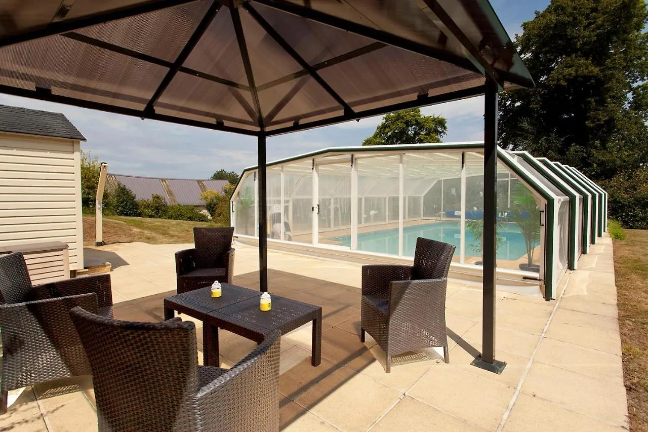 Dom wakacyjny Stone Cottage With Modern Cosy Interior Near To Josselin Perfect Retreat For Writers Or Star Gazers Guégon