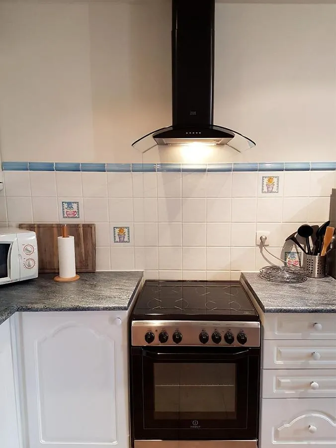 Stone Cottage With Modern Cosy Interior Near To Josselin Perfect Retreat For Writers Or Star Gazers Guégon Dom wakacyjny